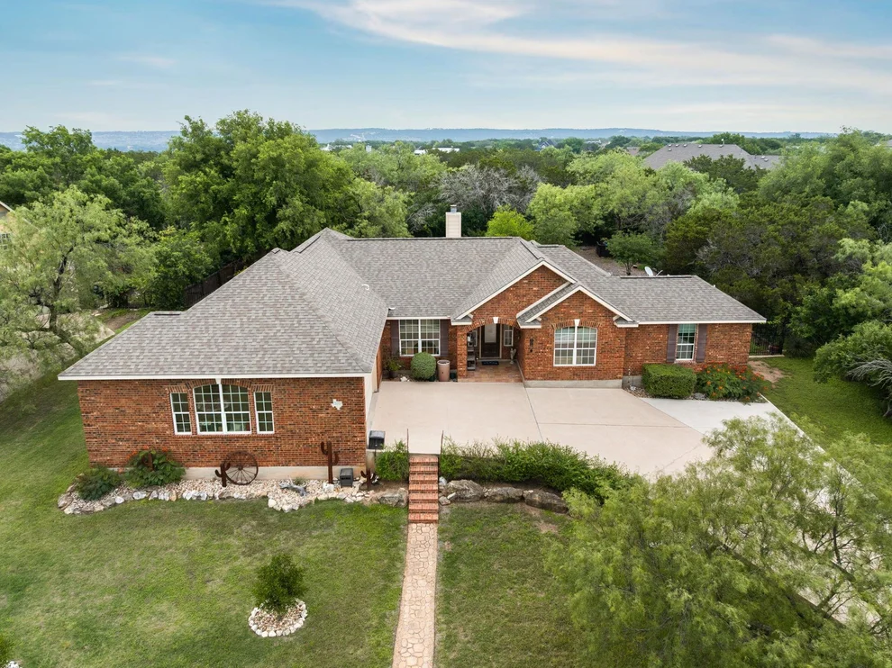 Unit for sale at 207 Cove Creek DR, Spicewood, TX 78669