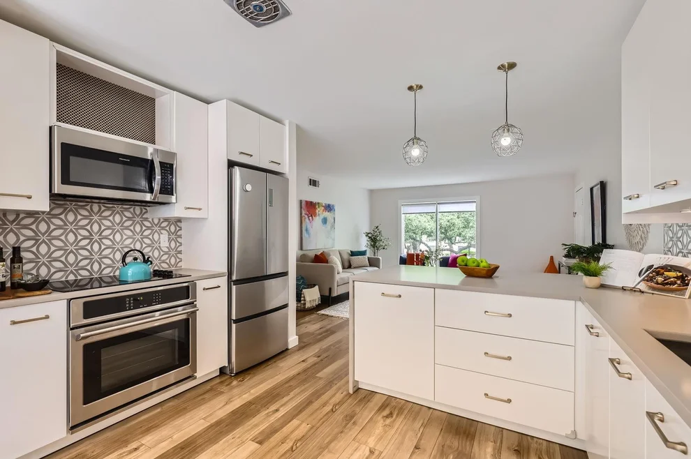 Unit for sale at 5326 Balcones DR, Austin, TX 78731