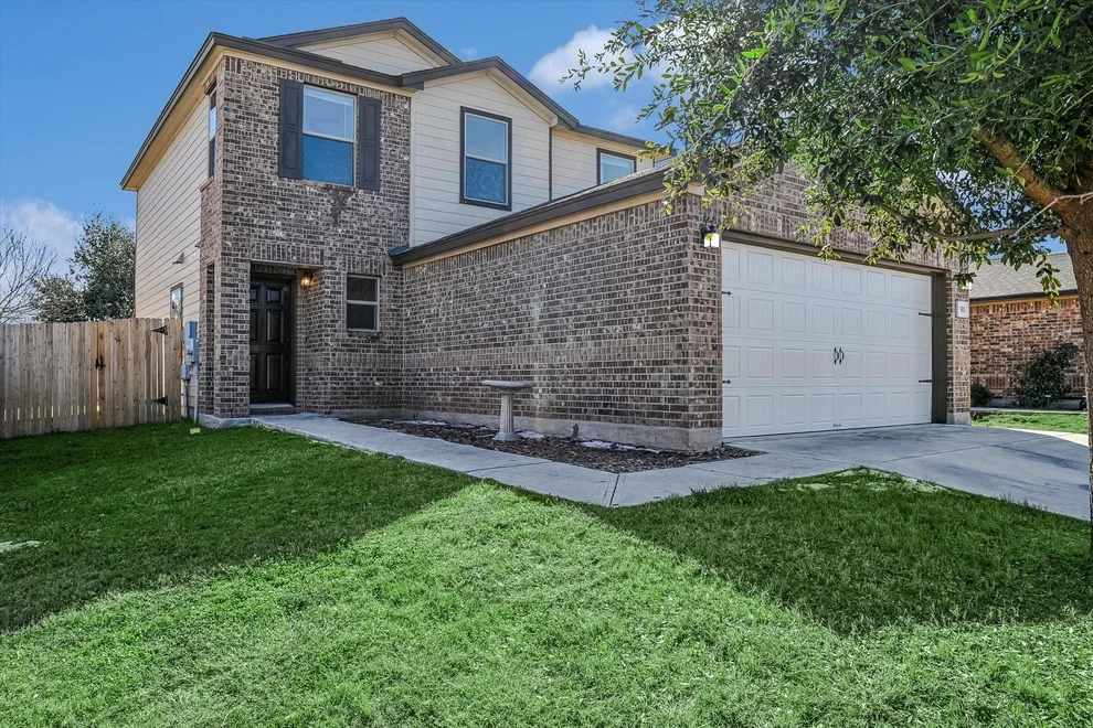 Unit for sale at 511 Estes PARK, Taylor, TX 76574