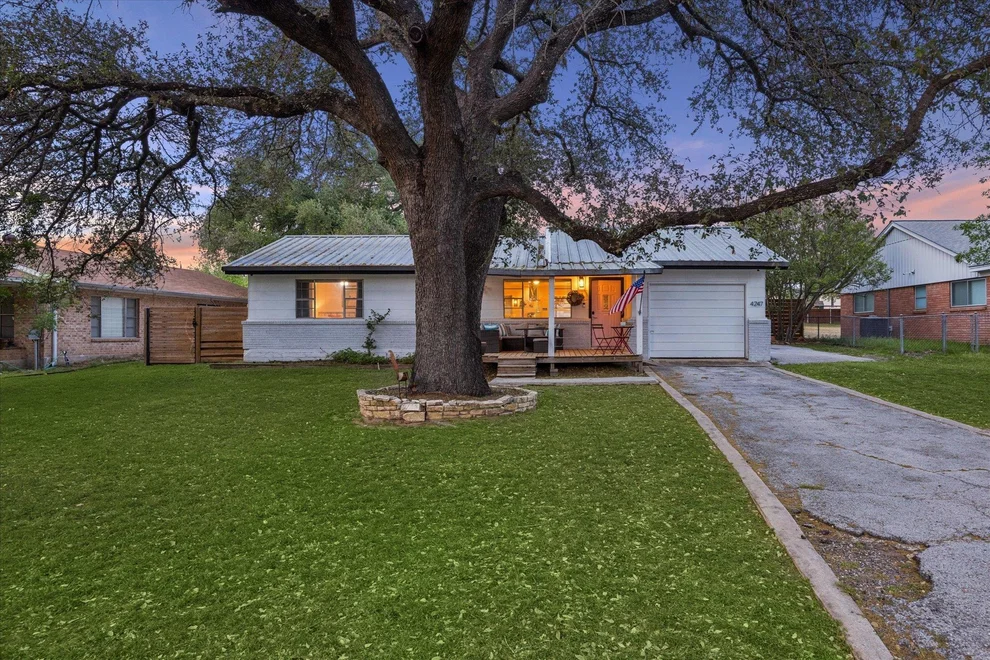 Unit for sale at 4247 River Oaks DR, Kingsland, TX 78639