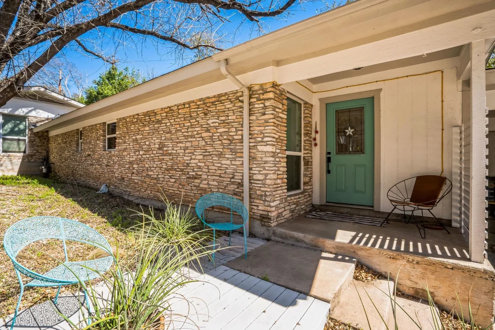 Unit for sale at 3303 Doolin DR, Austin, TX 78704