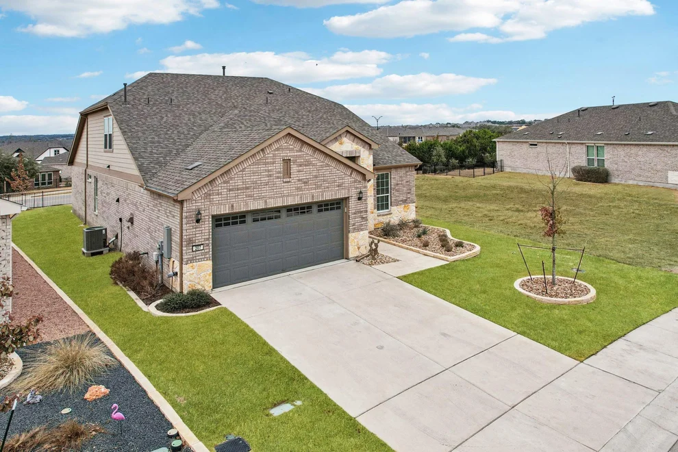 Unit for sale at 207 Bellows ST, Georgetown, TX 78633