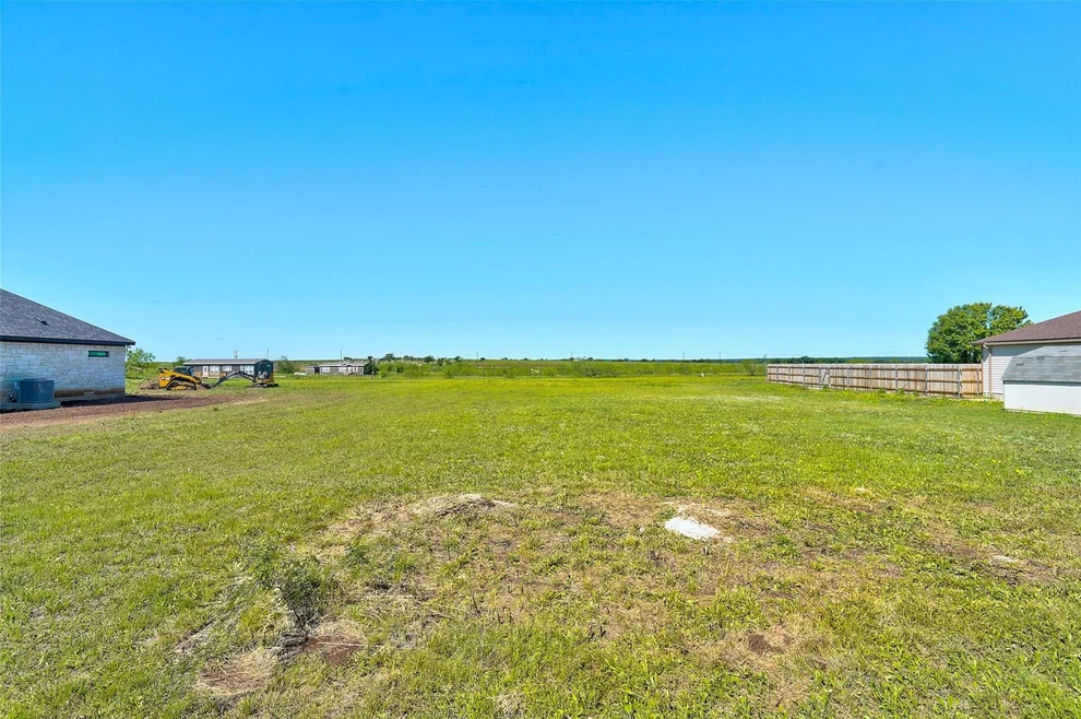 Unit for sale at 282 County Road 396, Jarrell, TX 76537