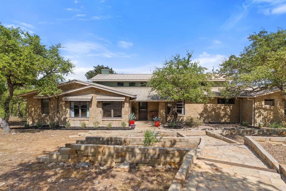 Unit for sale at 10598 Davy Crockett DR, Austin, TX 78737