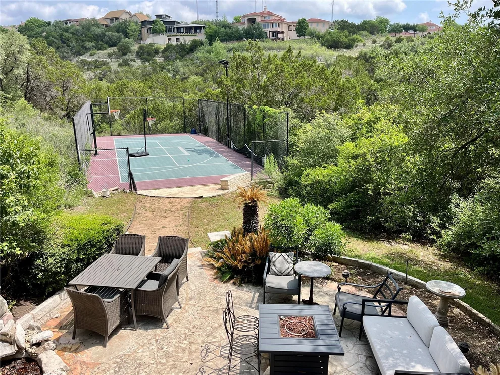 Unit for sale at 1733 Canonero DR, Austin, TX 78746