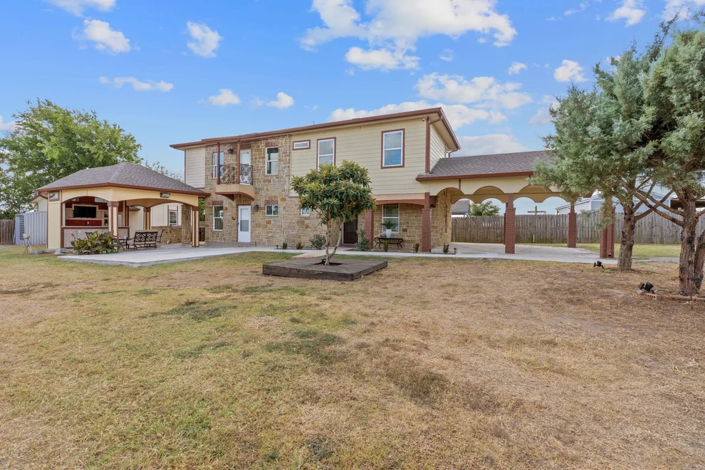 Unit for sale at 169 Ridgetop RD, Buda, TX 78610