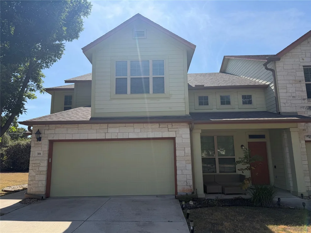 Unit for sale at 2410 Great Oaks DR, Round Rock, TX 78681