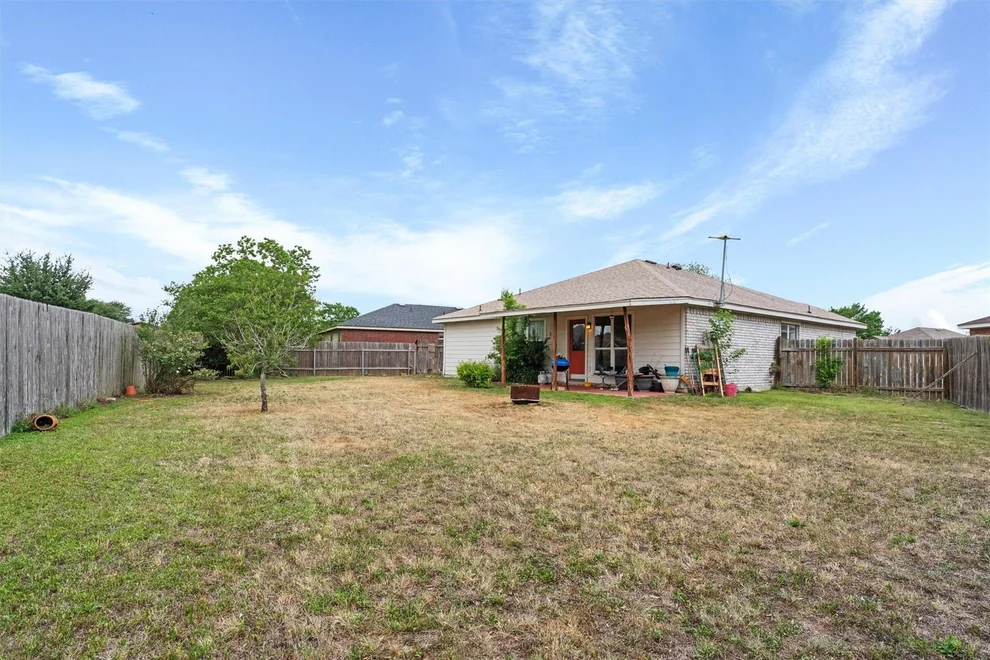 Unit for sale at 1516 Gunnison CV, Lockhart, TX 78644