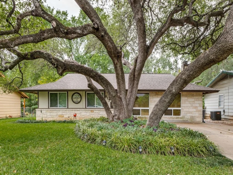 Unit for sale at 817 Glen Oak DR, Austin, TX 78745