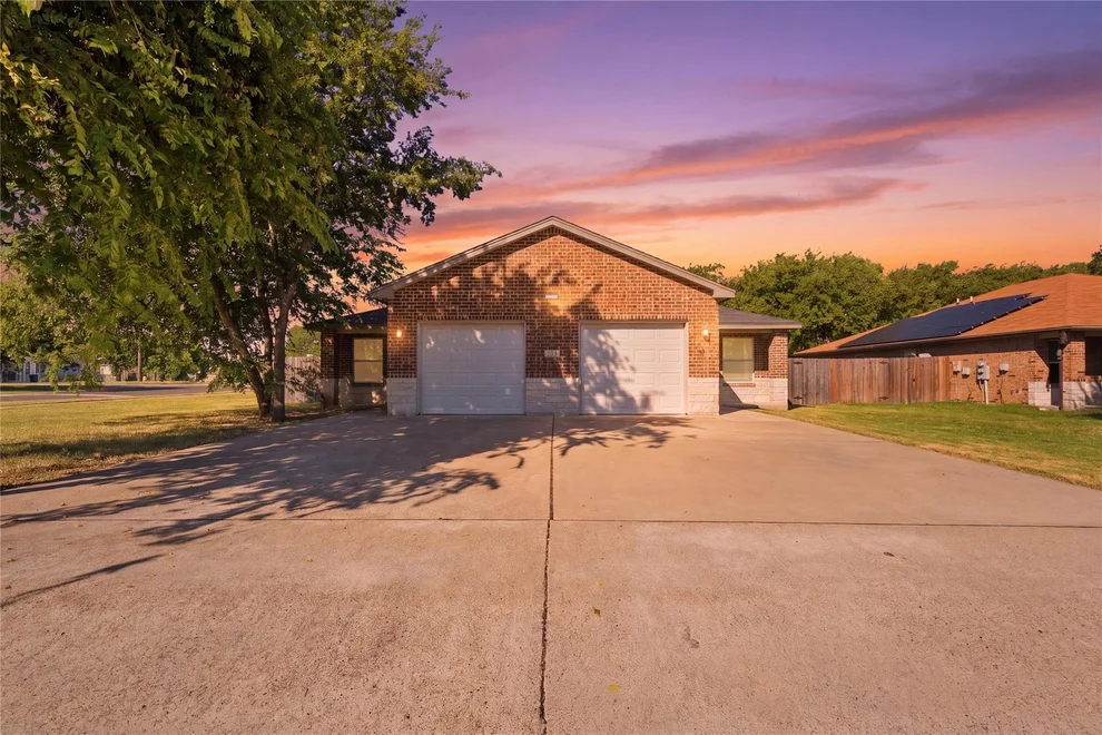 Unit for sale at 112 E Truman Ave, Copperas Cove, TX 76522