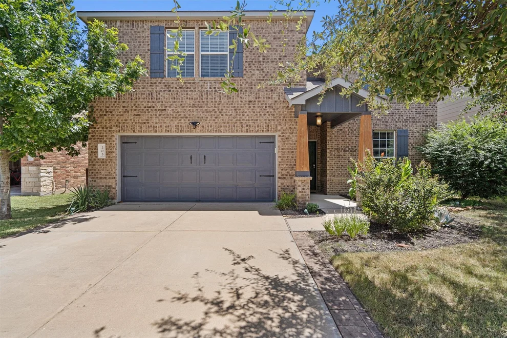 Unit for sale at 205 Talon Grasp TRL, Leander, TX 78641