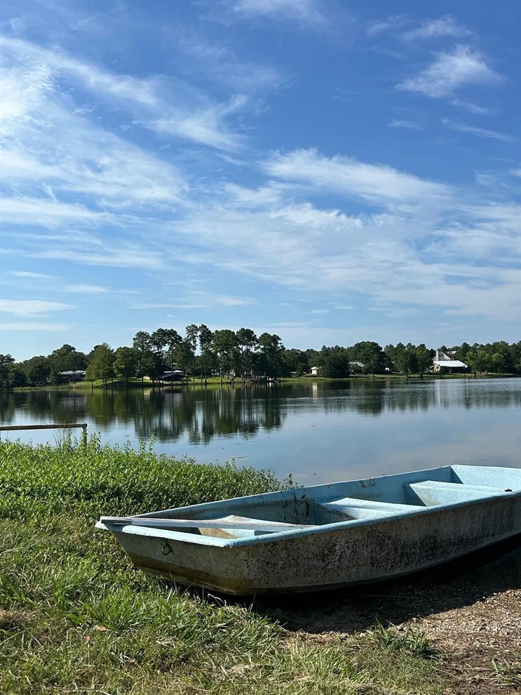 Unit for sale at 000 Chickasaw DR, Smithville, TX 78957