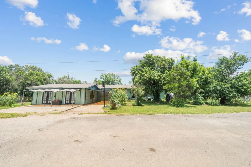 Unit for sale at 914 6th ST, Blanco, TX 78606