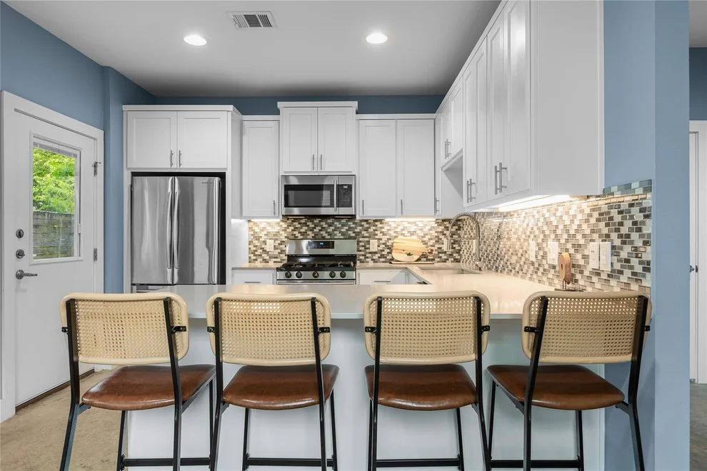 Unit for sale at 7606 Providence Ave, Austin, TX 78752