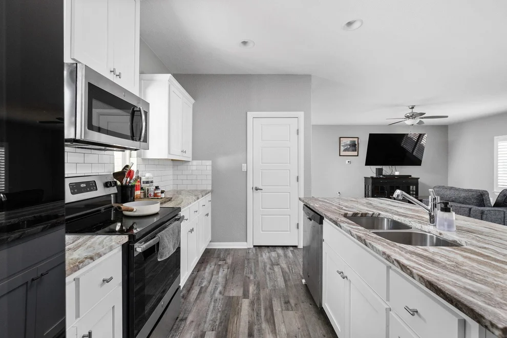 Unit for sale at 20601 Buckskin RDG, Lago Vista, TX 78645