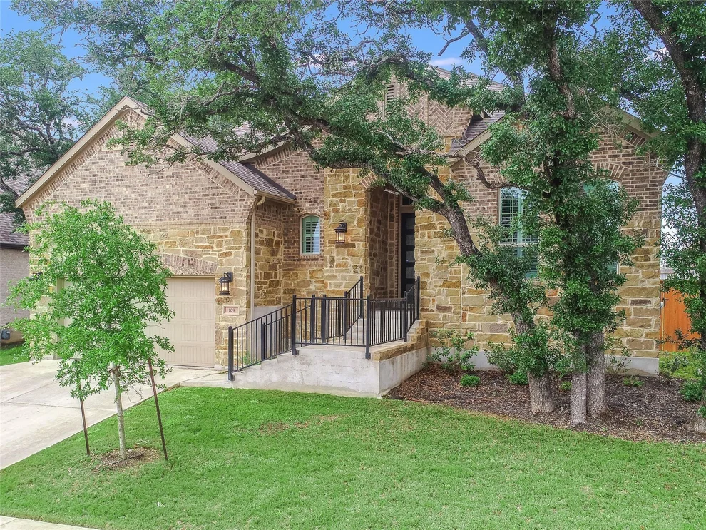Unit for sale at 109 Quiet Oak RD, San Marcos, TX 78666