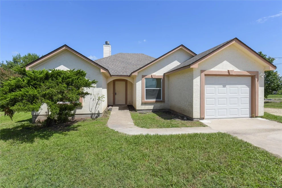 Unit for sale at 135 Petirrojo CT, Del Valle, TX 78617