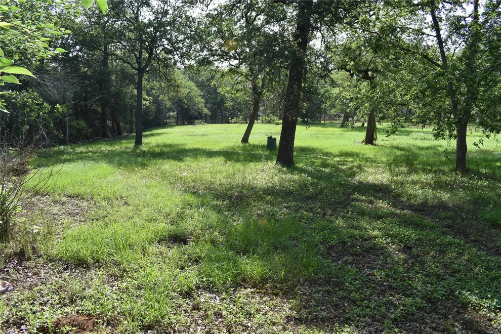 Unit for sale at 276 Arrowhead DR, Smithville, TX 78957