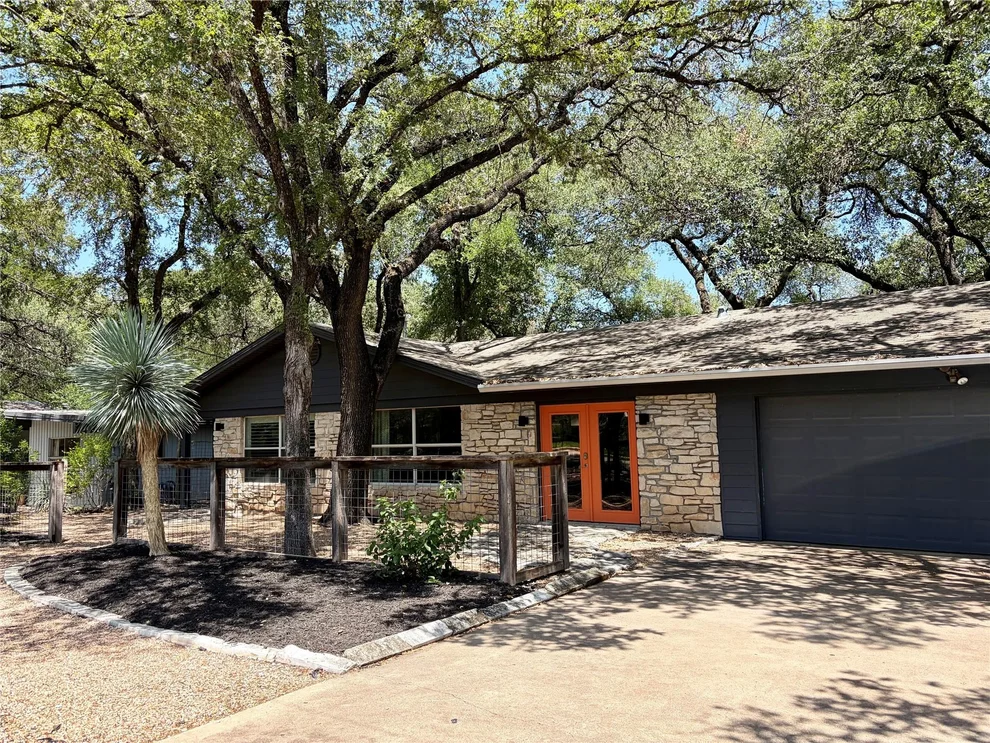 Unit for sale at 435 Brady LN, Austin, TX 78746