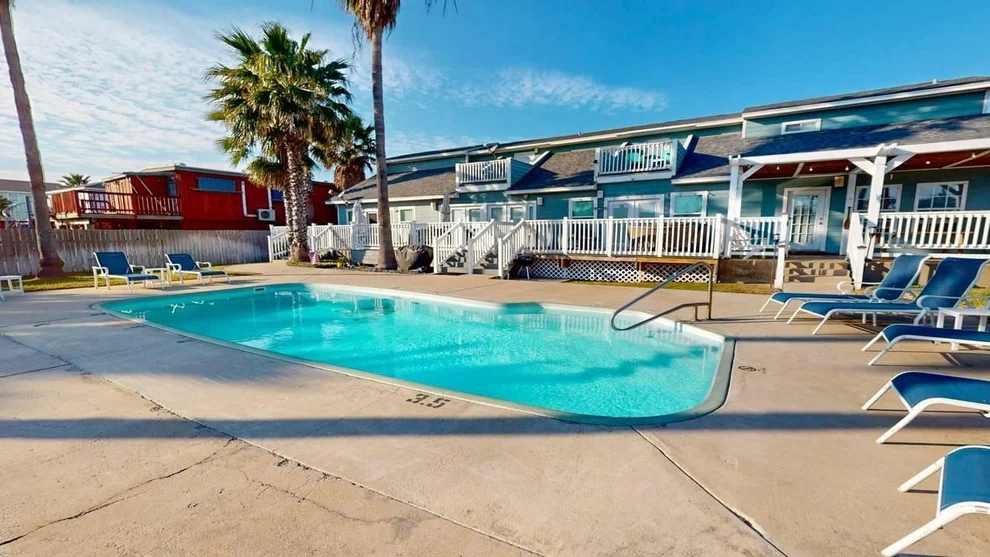 Unit for sale at 131 W White Ave, Port Aransas, TX 78373