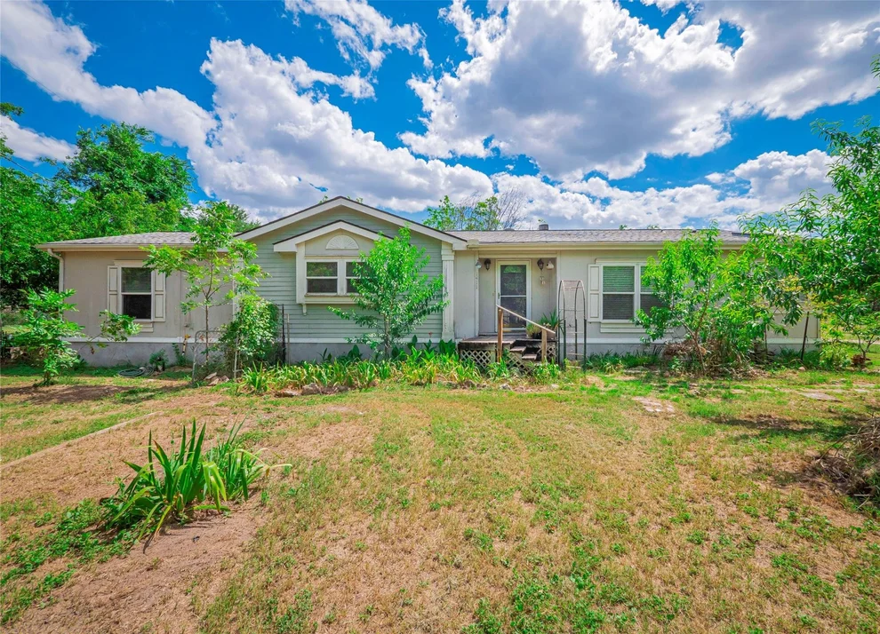 Unit for sale at 1411 County Road 256, Liberty Hill, TX 78642