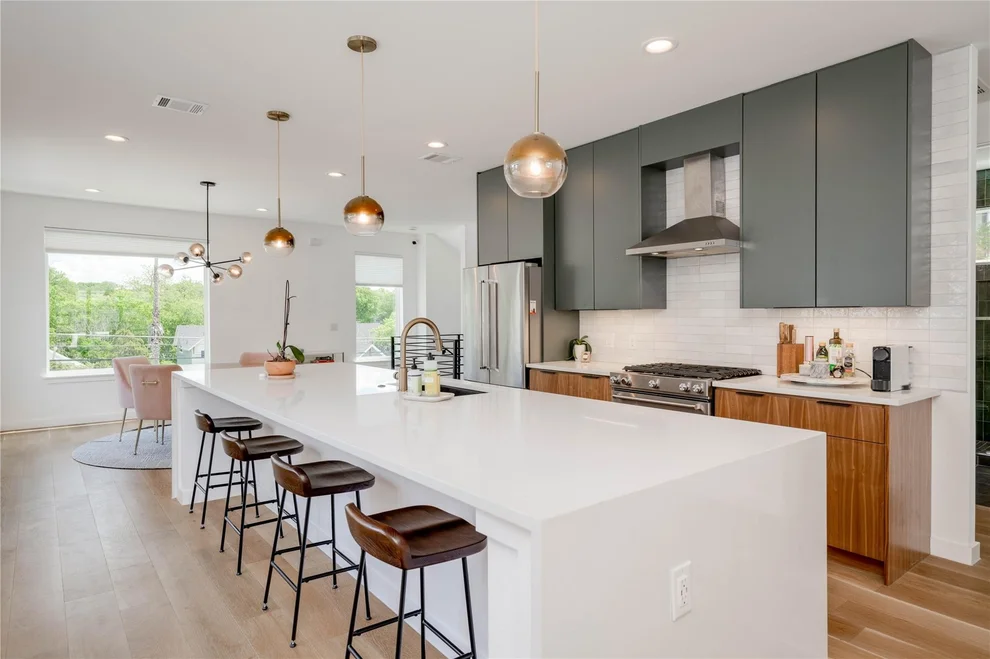 Unit for sale at 1208 Luna ST, Austin, TX 78721