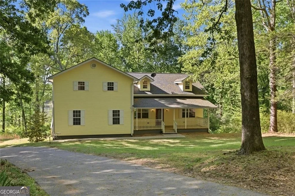 Unit for sale at 3695 Ledan Road, Gainesville, GA 30506