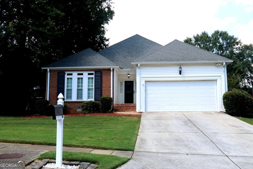 Unit for sale at 160 Fenwyck Commons, Fayetteville, GA 30214