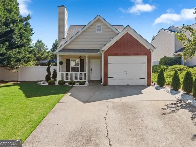 Unit for sale at 1955 Lexington Lane, Cumming, GA 30040