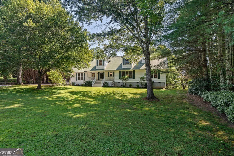 Unit for sale at 56 Napoleon Lane, Tiger, GA 30576