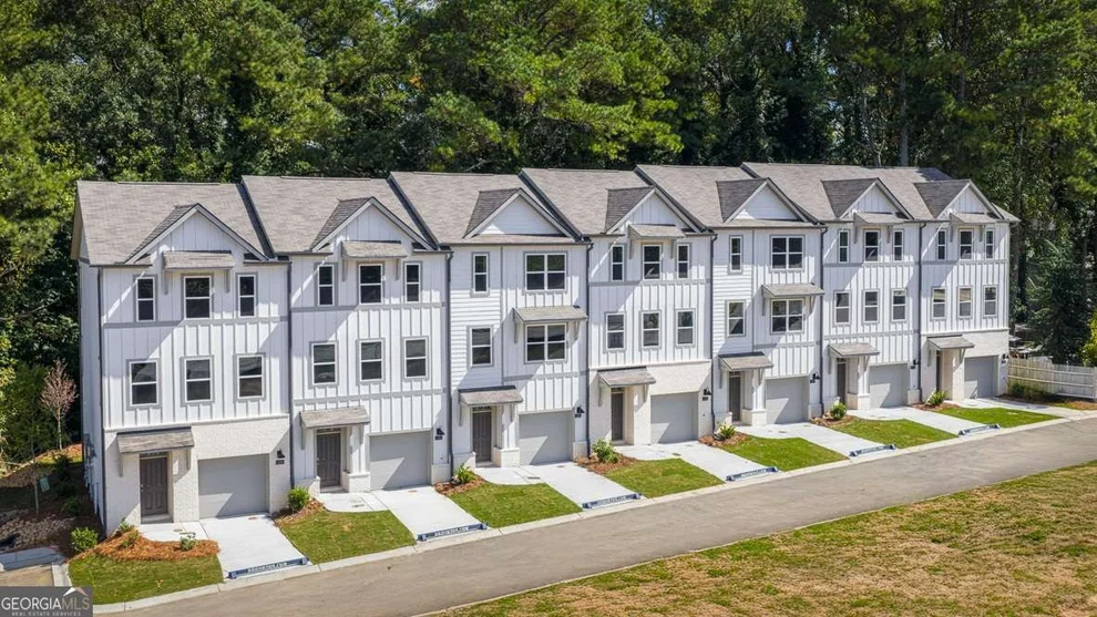 Unit for sale at 1316 Lakota Place, Atlanta, GA 30315