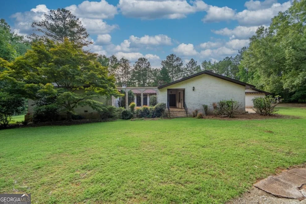 Unit for sale at 882 GAISSERT CHURCH Road, Sparta, GA 31087