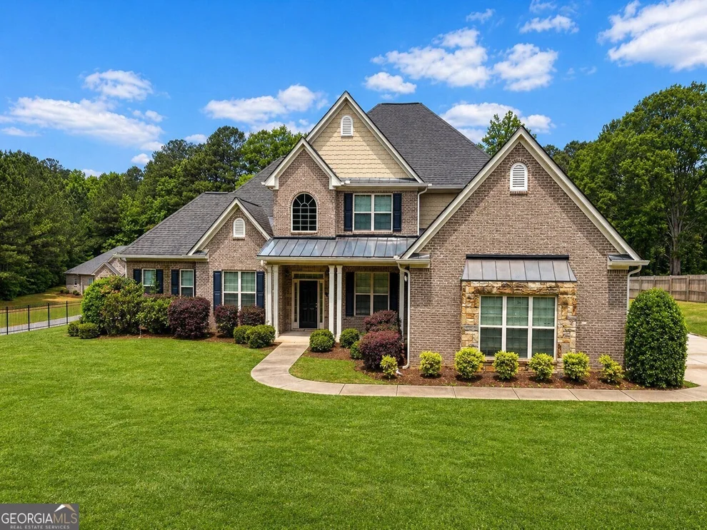 Unit for sale at 125 Trustin Lake Drive, Fayetteville, GA 30214