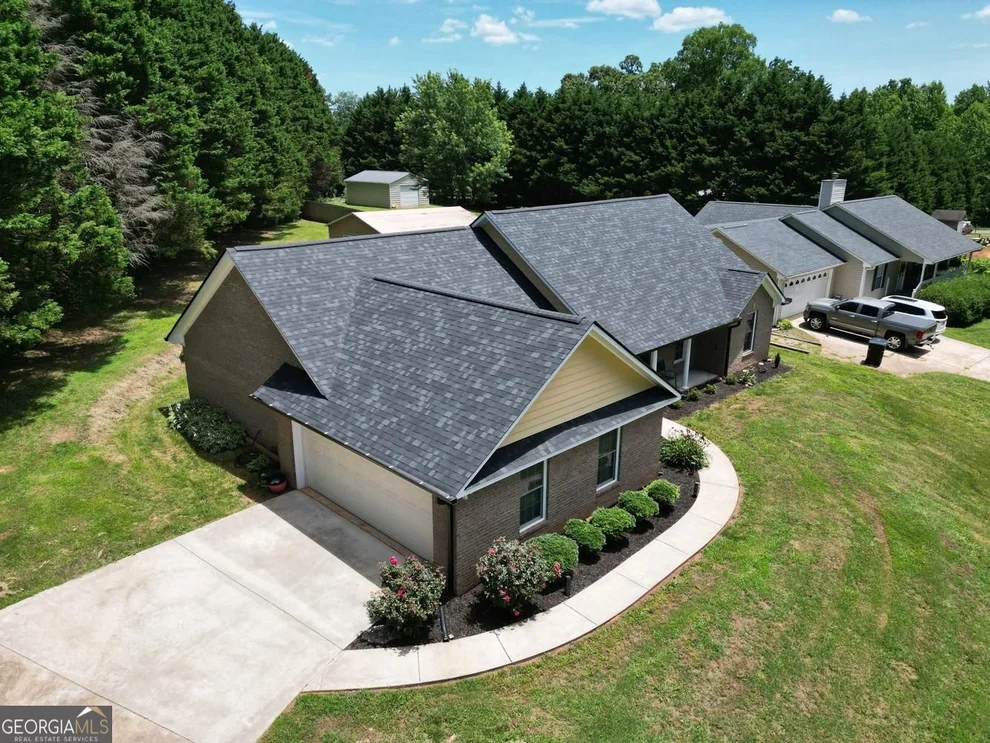Unit for sale at 75 Eastgate Drive, Dawsonville, GA 30534