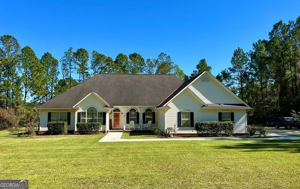 Unit for sale at 59 Quail Circle, Hazlehurst, GA 31539