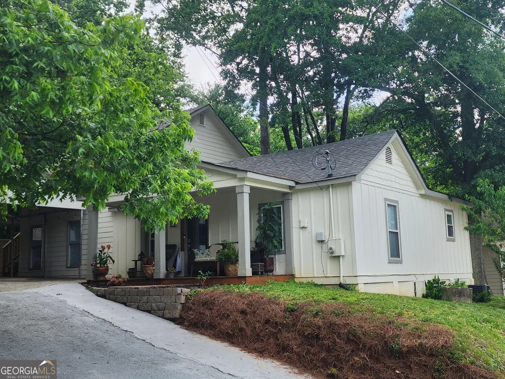 Unit for sale at 168 Poplar Street, Buford, GA 30518