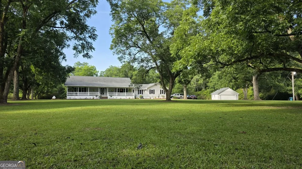 Unit for sale at 961 Chestnut Hill Road, Fort Valley, GA 31030