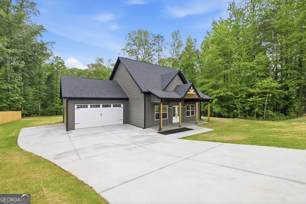 Unit for sale at 83 Sexton Lane, Lavonia, GA 30553