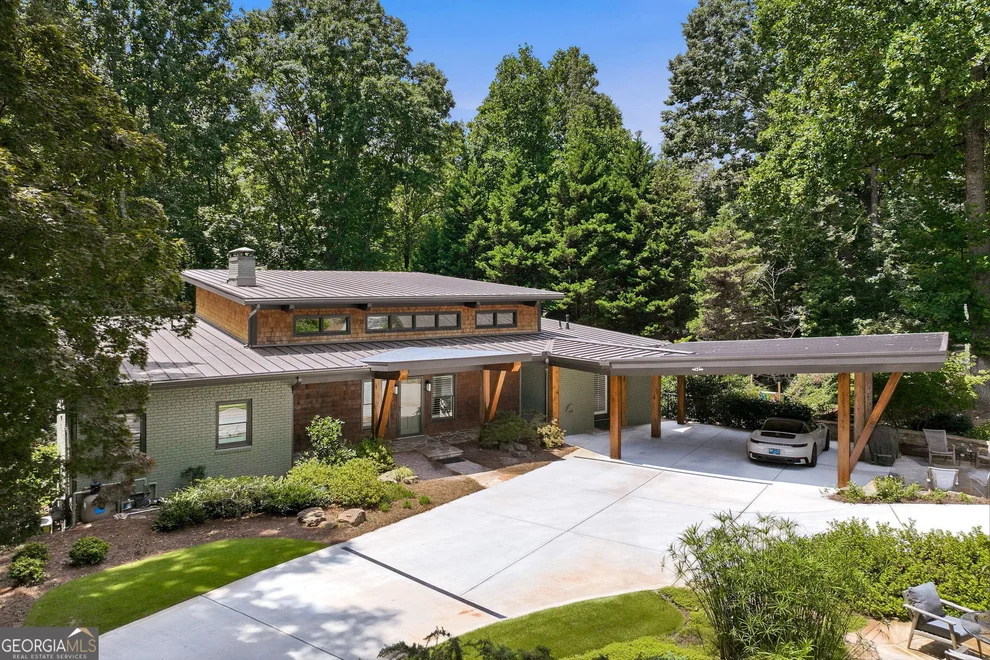 Unit for sale at 5973 Nachoochee Trail, Flowery Branch, GA 30542