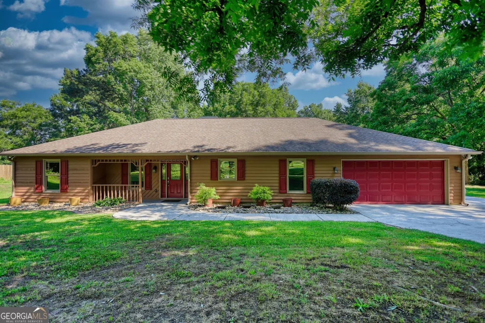 Unit for sale at 647 E Mays Road, Stockbridge, GA 30281