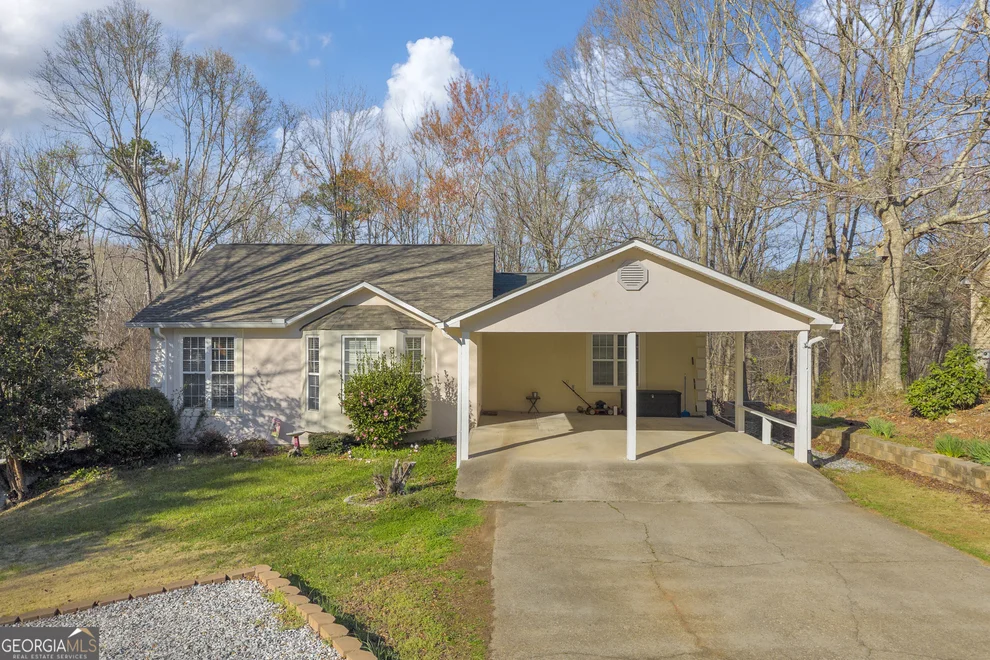 Unit for sale at 415 Ivory Drive, Baldwin, GA 30511