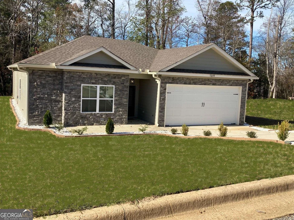 Unit for sale at 109 Barfoot Bayou Lane, Eufaula, AL 36027