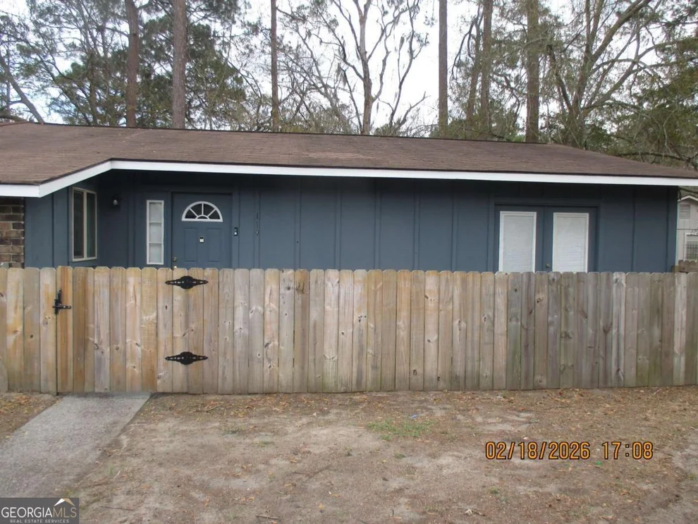 Unit for sale at 119 Cherokee Circle, Hinesville, GA 31313