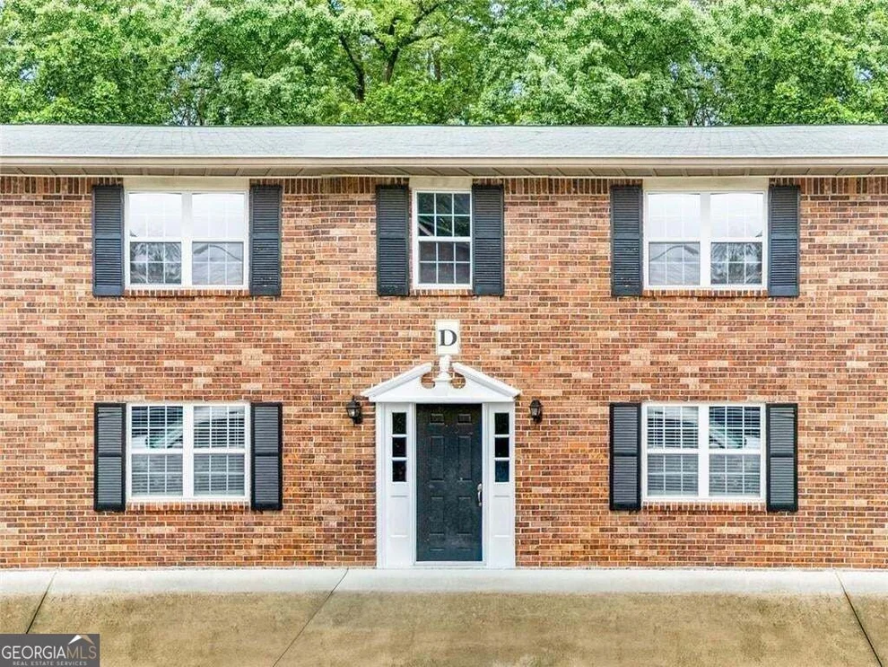 Unit for sale at 3665 Chestnut Drive, Atlanta, GA 30340