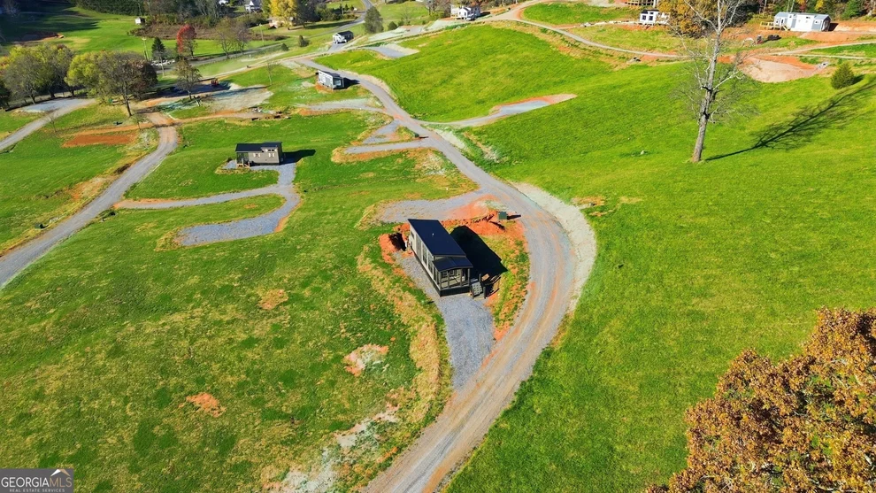 Unit for sale at 527 Saunders Road, Franklin, NC 28734