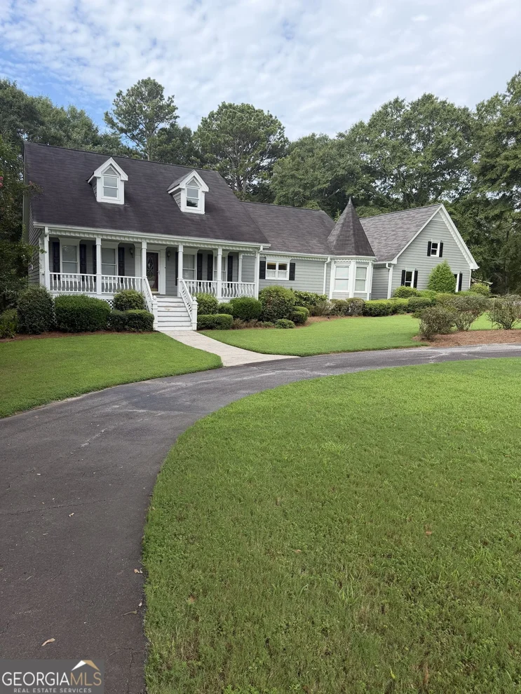 Unit for sale at 2820 Bay Ridge Drive, Loganville, GA 30052