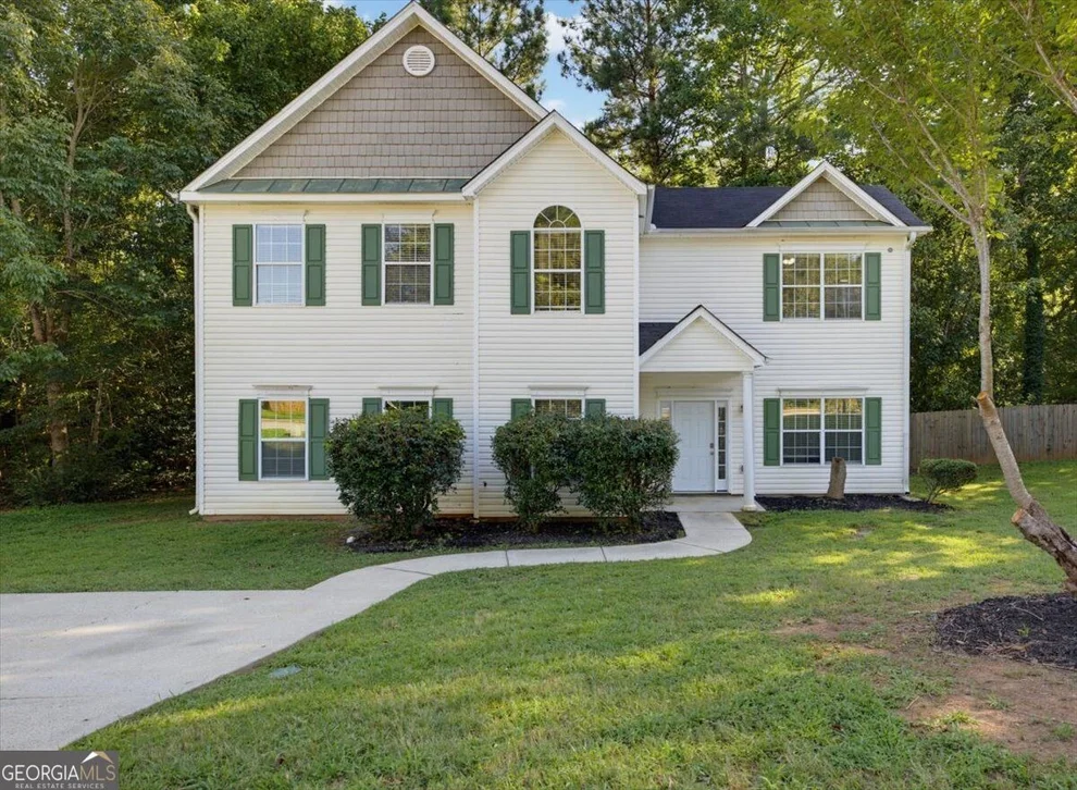 Unit for sale at 4060 Robin Circle, Atlanta, GA 30349
