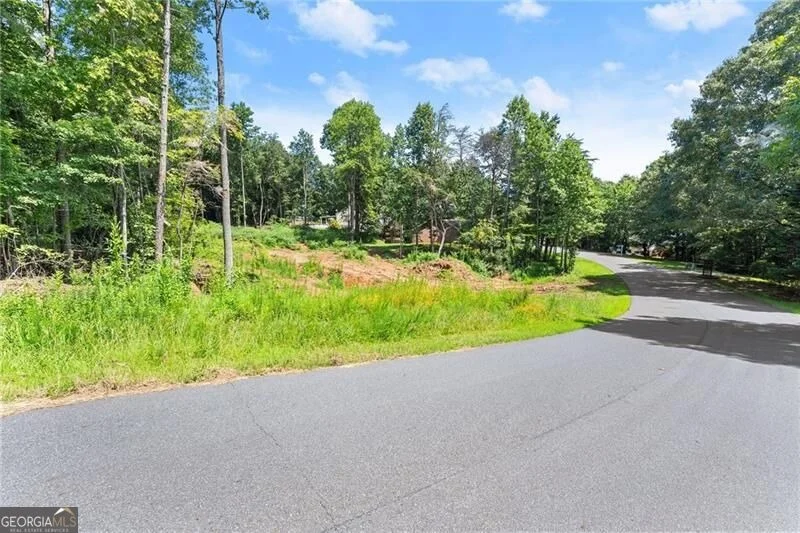 Unit for sale at 8690 Bayhill Drive, Gainesville, GA 30506