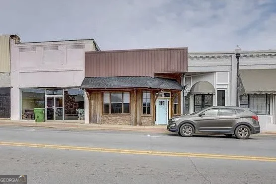 Unit for sale at 60136 Highway 49, Lineville, AL 36266