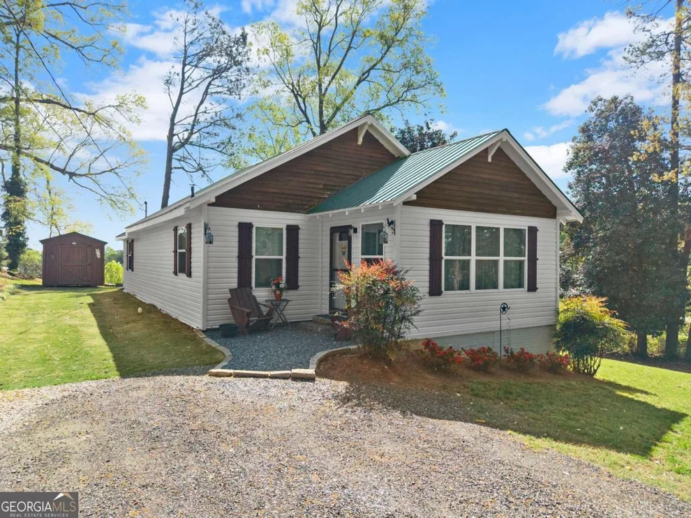 Unit for sale at 181 Forest Avenue, Toccoa, GA 30577